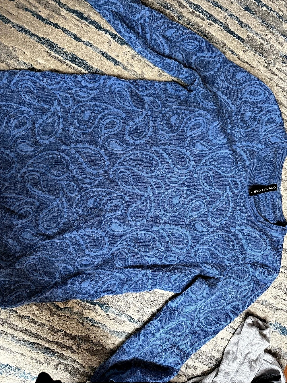 Jones New York Men's Blue Paisley Long Sleeve Shirt